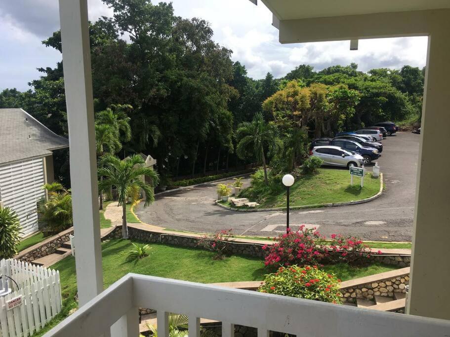 Ocho Rios 2 Bedroom Apartment/Flat מראה חיצוני תמונה